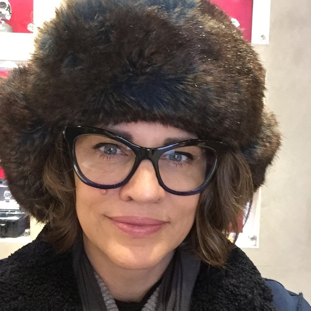 Meet your Posher, Stacey